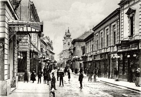 1904-Homlokzat, képeslap (Facebook: Régi Pécs)